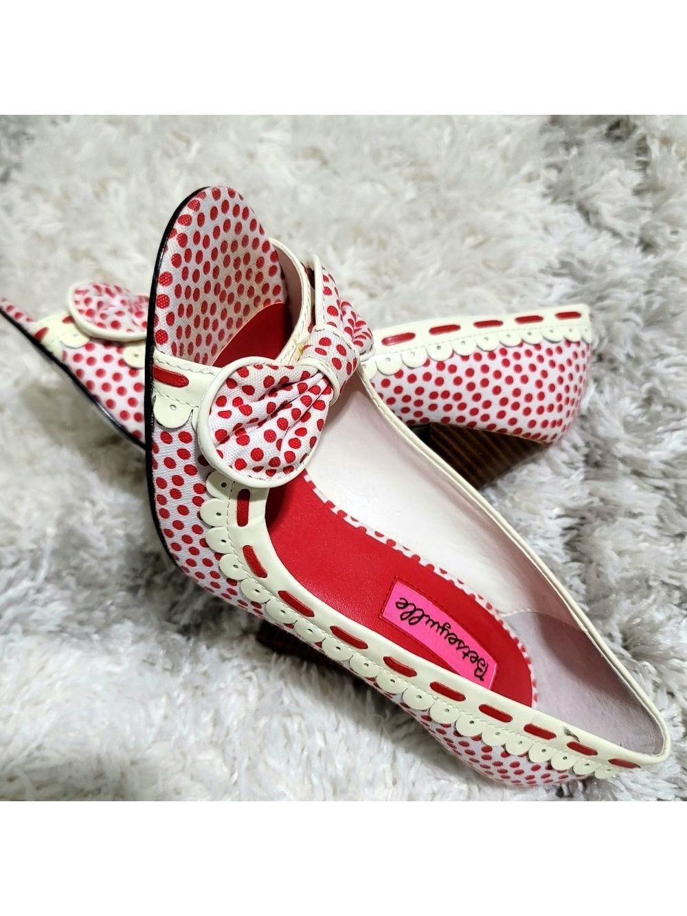 Betseyville by Betsey Johnson Valyn Polka-Dot Bow Heels Pumps Size 6 M